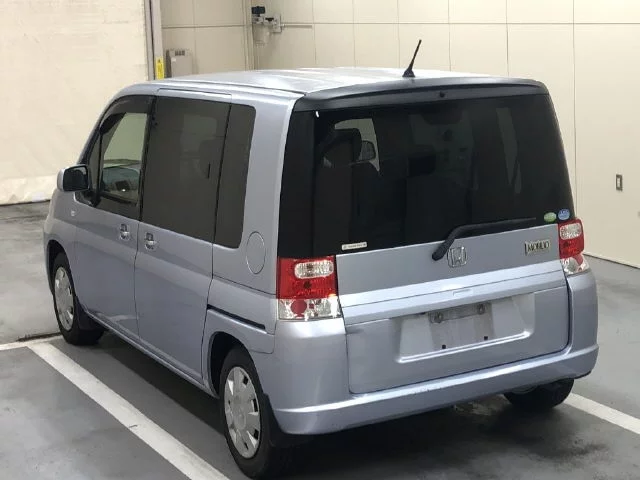Honda Mobilio  с аукциона в Японии