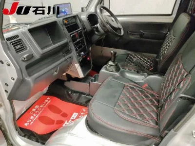 NISSAN NT100 CLIPPER