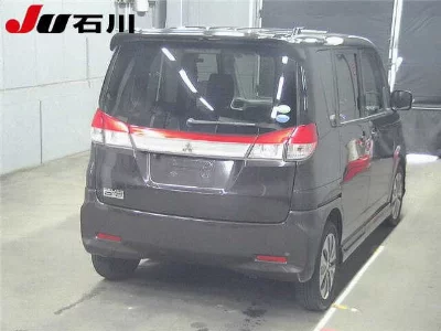 MITSUBISHI DELICA D:2