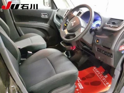 MITSUBISHI DELICA D:2