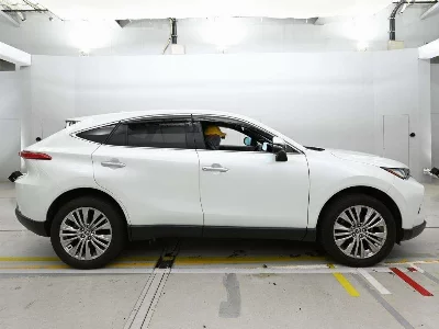 Toyota HARRIER HYBRID