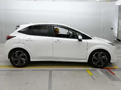 NISSAN AURA