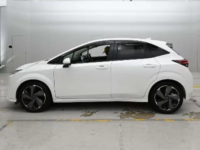 NISSAN AURA