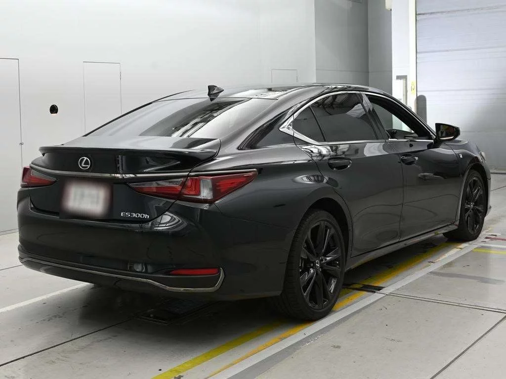 Lexus ES300h  с аукциона в Японии