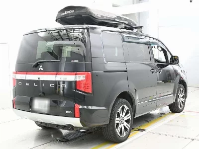 MITSUBISHI DELICA D:5