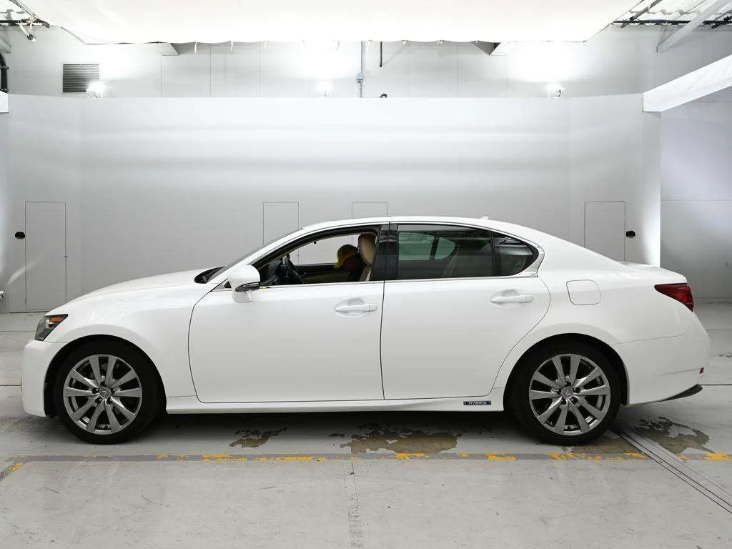 Lexus GS  с аукциона в Японии