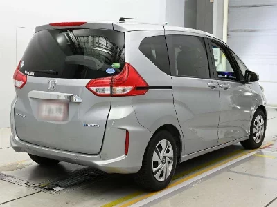 HONDA FREED HYBRID