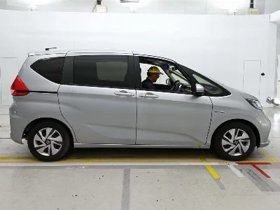 HONDA FREED HYBRID