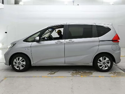 HONDA FREED HYBRID