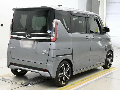 NISSAN ROOX
