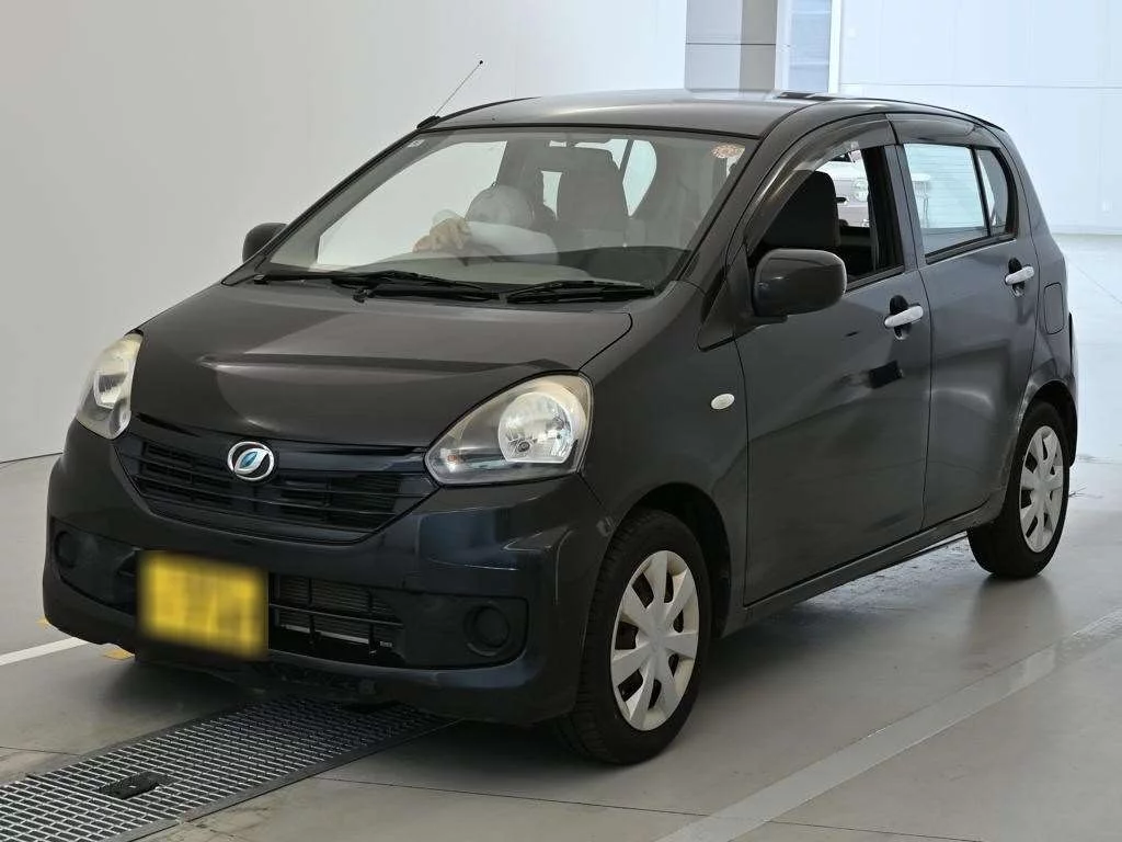 Daihatsu Mira e:S  с аукциона в Японии