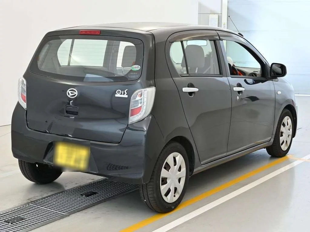 Daihatsu Mira e:S  с аукциона в Японии