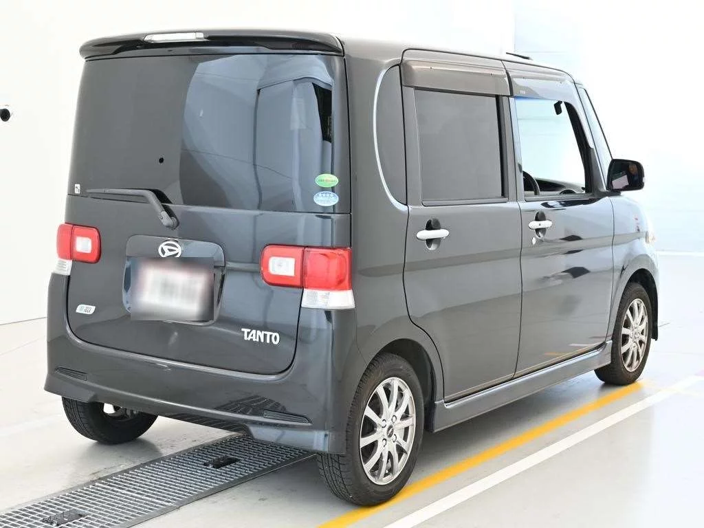 Daihatsu Tanto  с аукциона в Японии