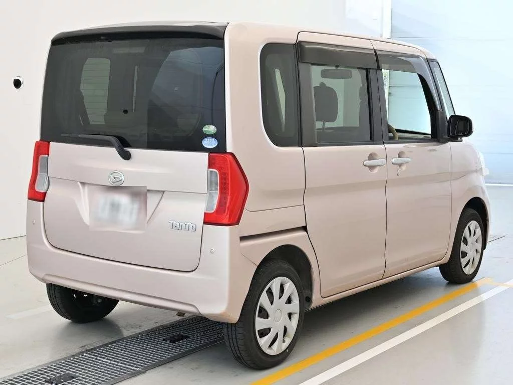 Daihatsu Tanto  с аукциона в Японии
