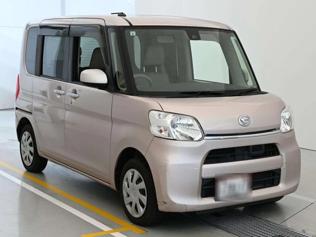 Daihatsu Tanto  с аукциона в Японии