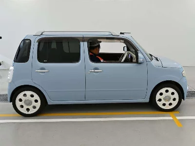 Daihatsu Mira Cocoa