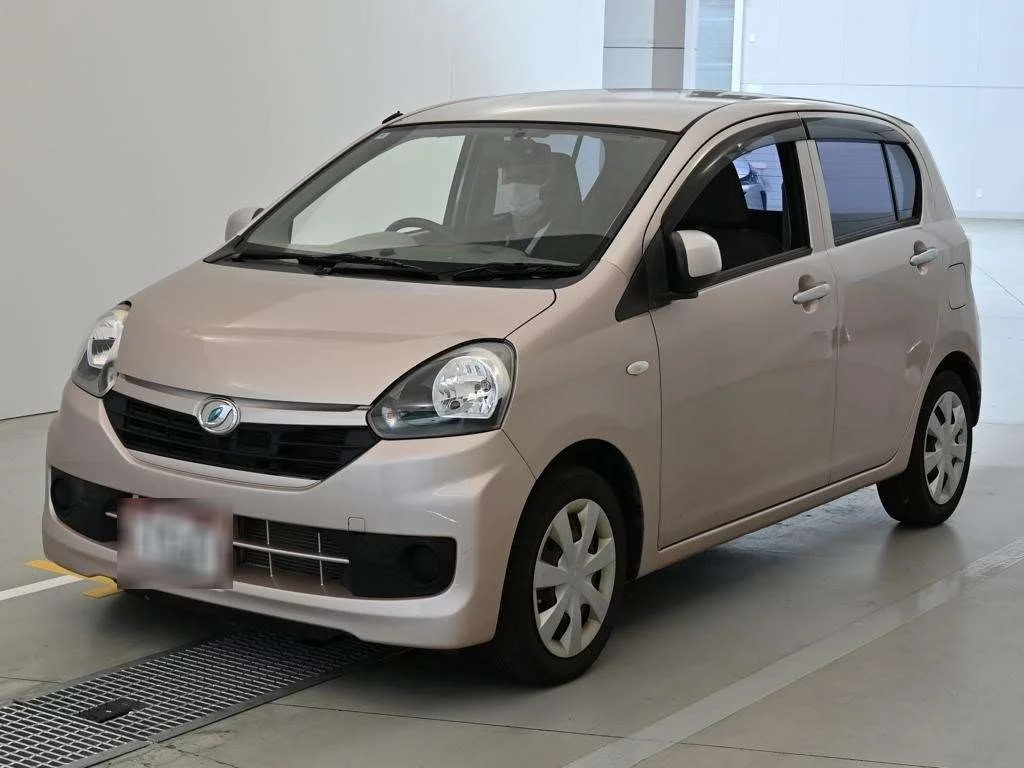 Daihatsu Mira e:S  с аукциона в Японии
