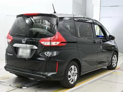 HONDA FREED + HYBRID