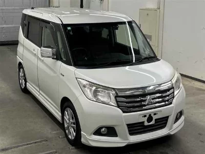 Mitsubishi Delica D:2