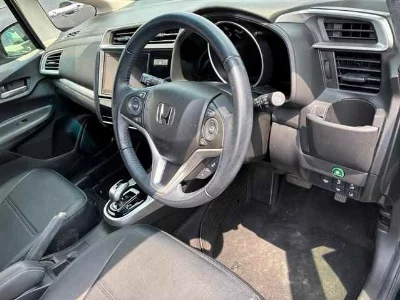 Honda FIT HYBRID