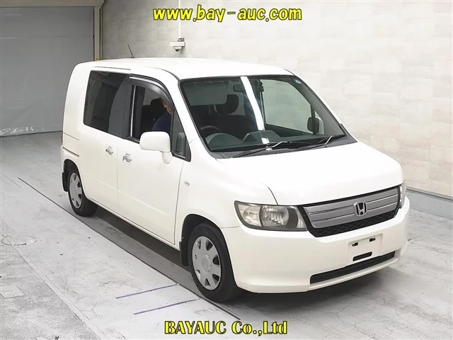 Honda Mobilio Spike  с аукциона в Японии