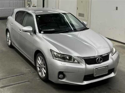 Lexus CT200h