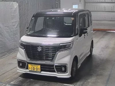 Suzuki Spacia Custom