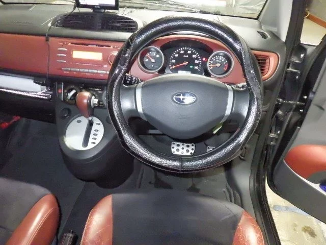 Subaru R1  с аукциона в Японии