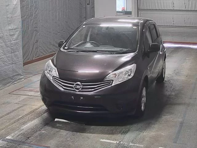Nissan Note  с аукциона в Японии