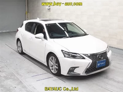 Lexus CT200h