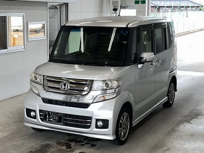 HONDA N BOX CUSTOM