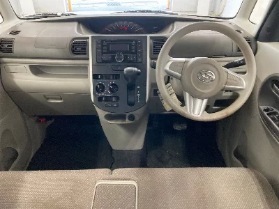 TOYOTA IST