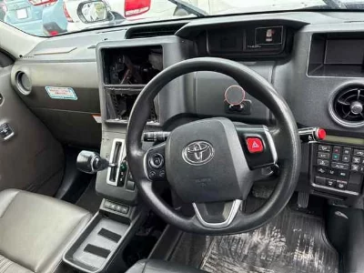 TOYOTA JPN TAXI