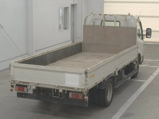 Hino Dutro  с аукциона в Японии