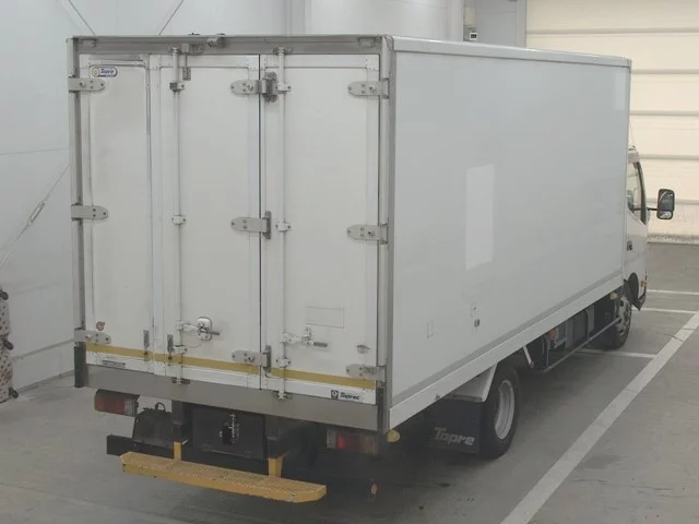 Hino Dutro  с аукциона в Японии