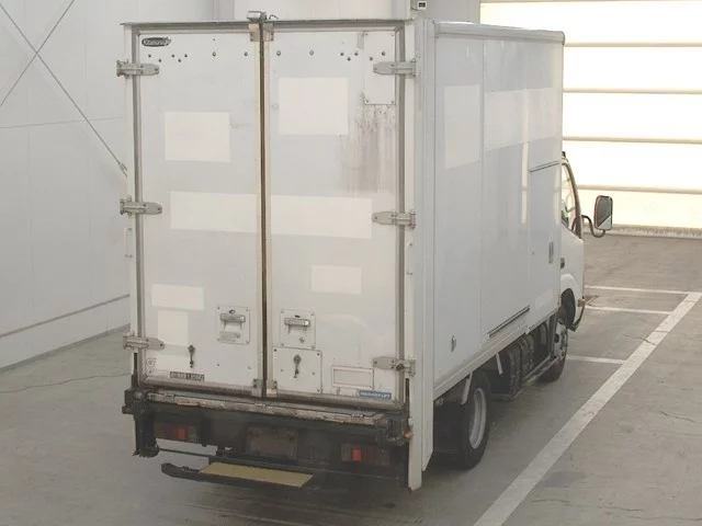 Hino Dutro  с аукциона в Японии