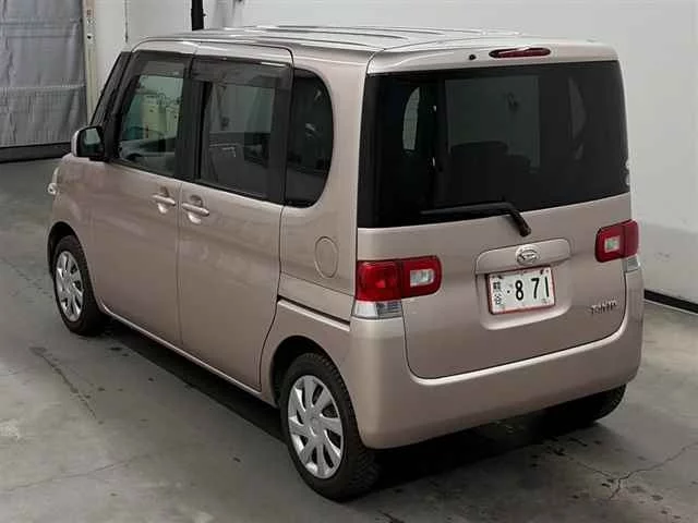 Daihatsu Tanto  с аукциона в Японии