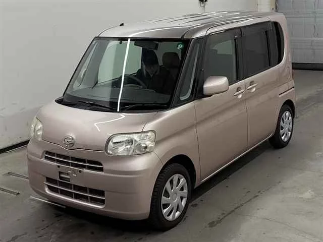 Daihatsu Tanto  с аукциона в Японии