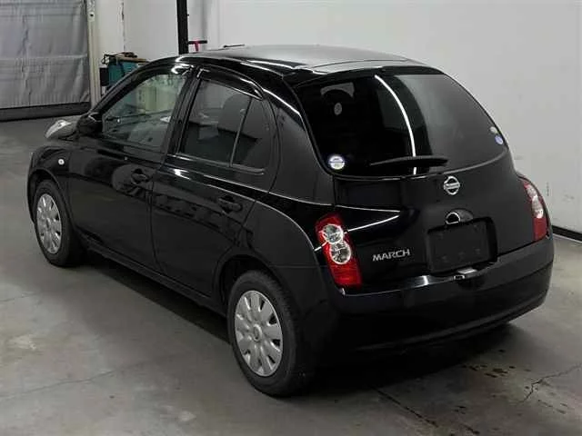 Nissan March  с аукциона в Японии