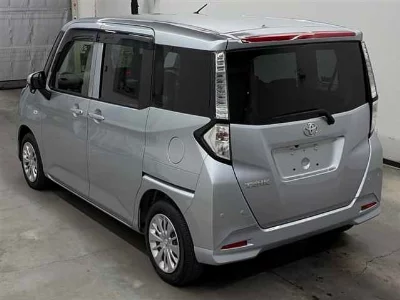 TOYOTA TANK