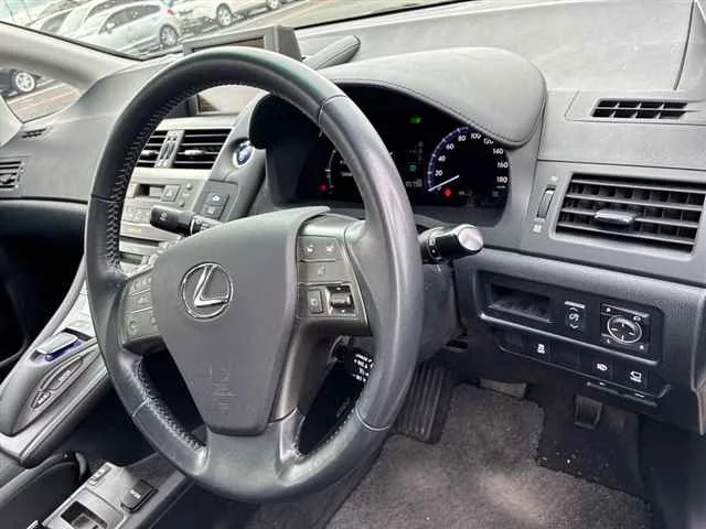 Lexus HS250h  с аукциона в Японии
