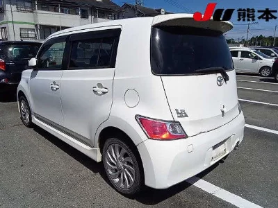 Toyota bB