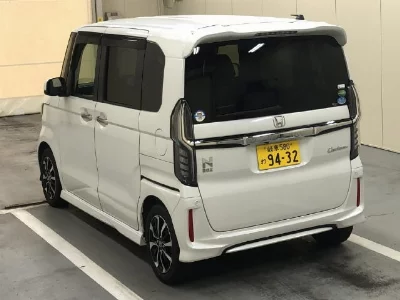 Honda N BOX CUSTOM