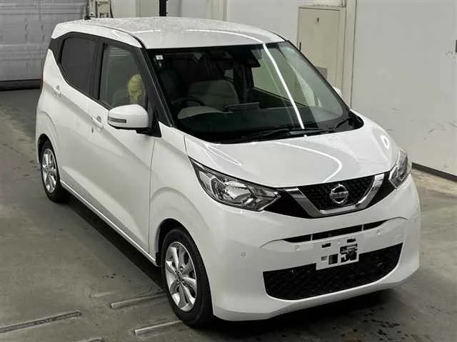 Nissan Dayz  с аукциона в Японии