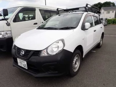 Nissan AD