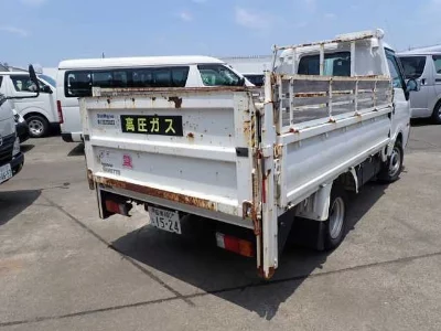 Nissan Vanette Truck