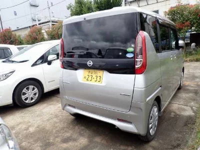 NISSAN ROOX