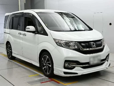 Honda STEPWGN SPADA