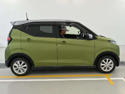 MITSUBISHI EK X