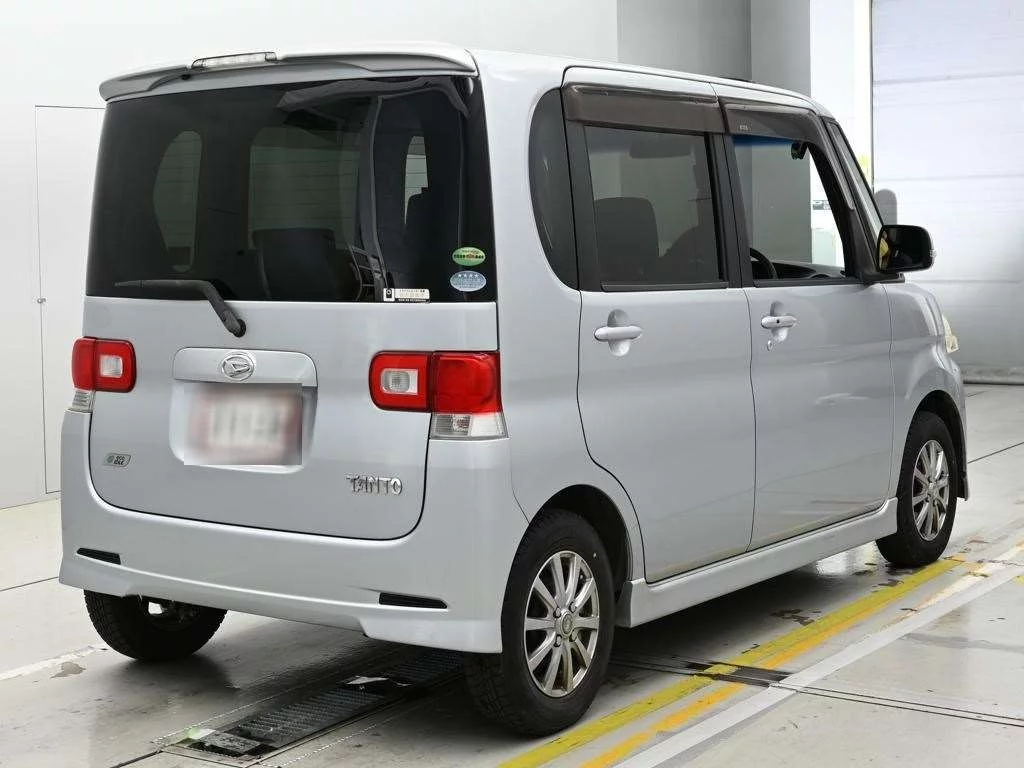 Daihatsu Tanto  с аукциона в Японии